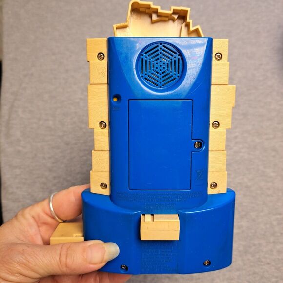 JENGA ELECTRONIC HANDHELD GAME 2008 ZIZZLE TRAVEL PACKABLE FUN TESTED AND WORKS - Picture 5 of 7